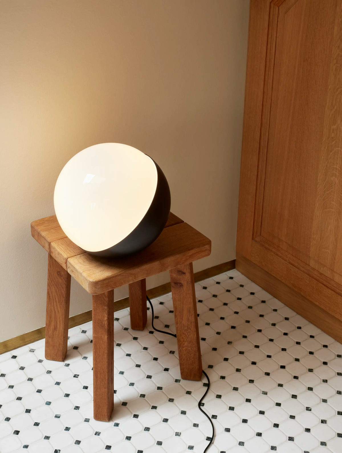 Louis Poulsen VL Studio Tisch-/Stehleuchte – Ansicht 6