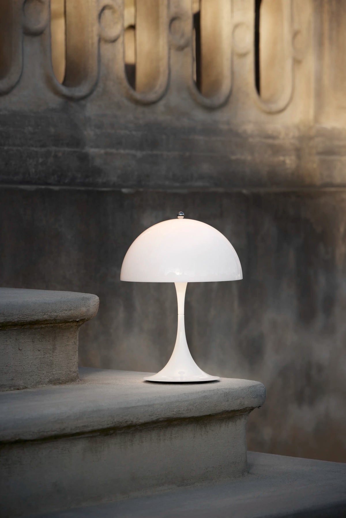 Louis Poulsen Panthella 250 Portable Leuchte – Ansicht 7