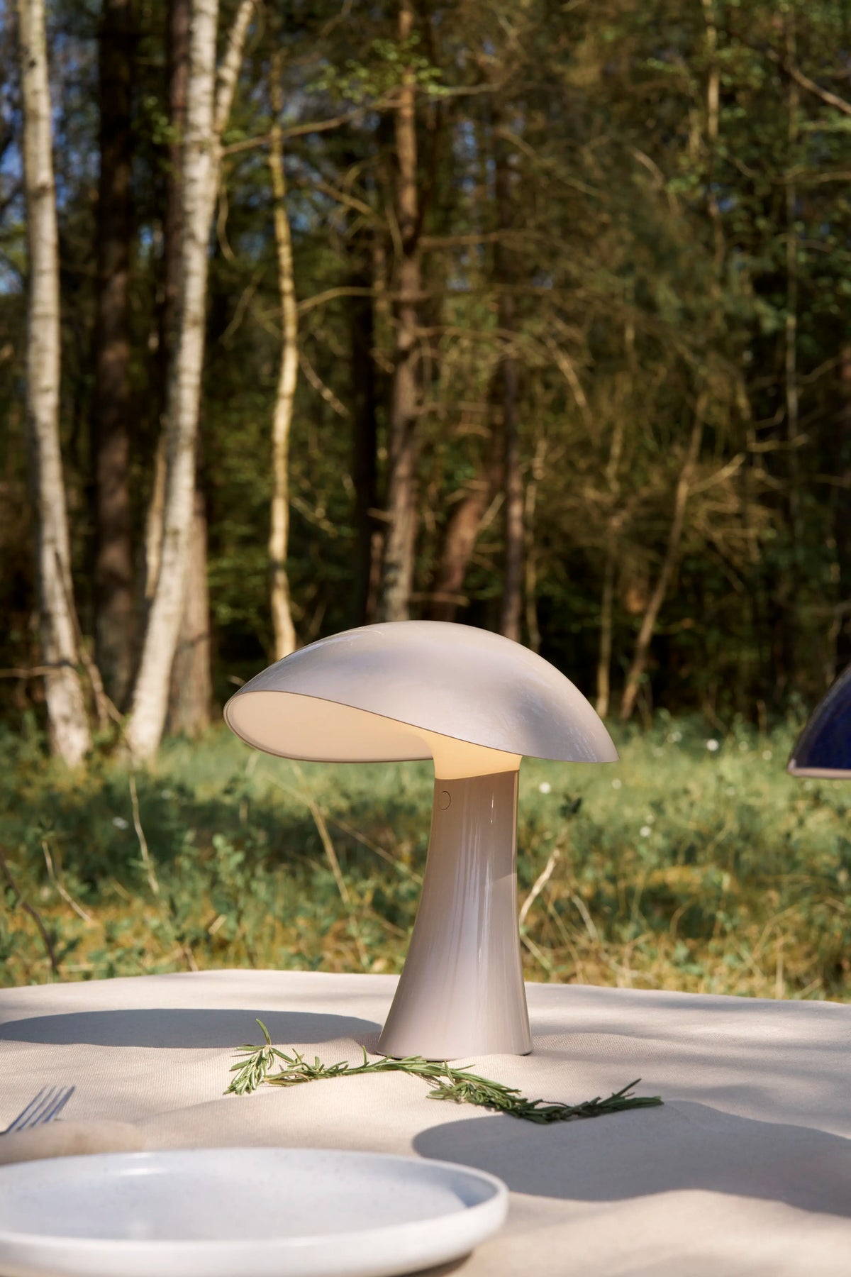 Louis Poulsen Rumee 220 Portable Leuchte – Ansicht 6