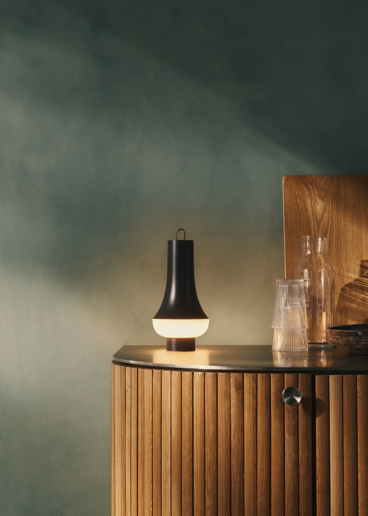 Louis Poulsen Tomoshi Portable Leuchte – Ansicht 4