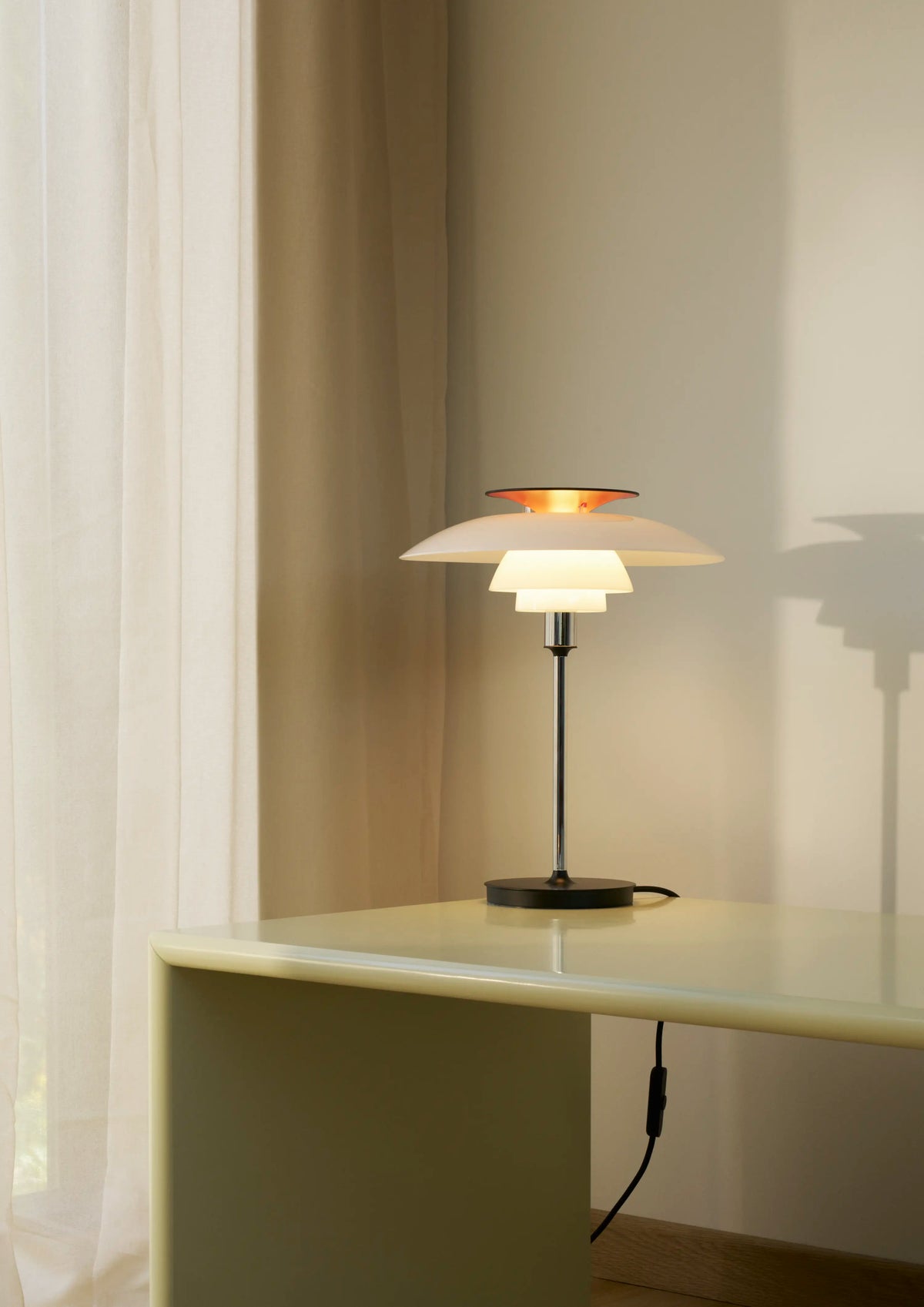 Louis Poulsen PH 80 Tischleuchte – Ansicht 2