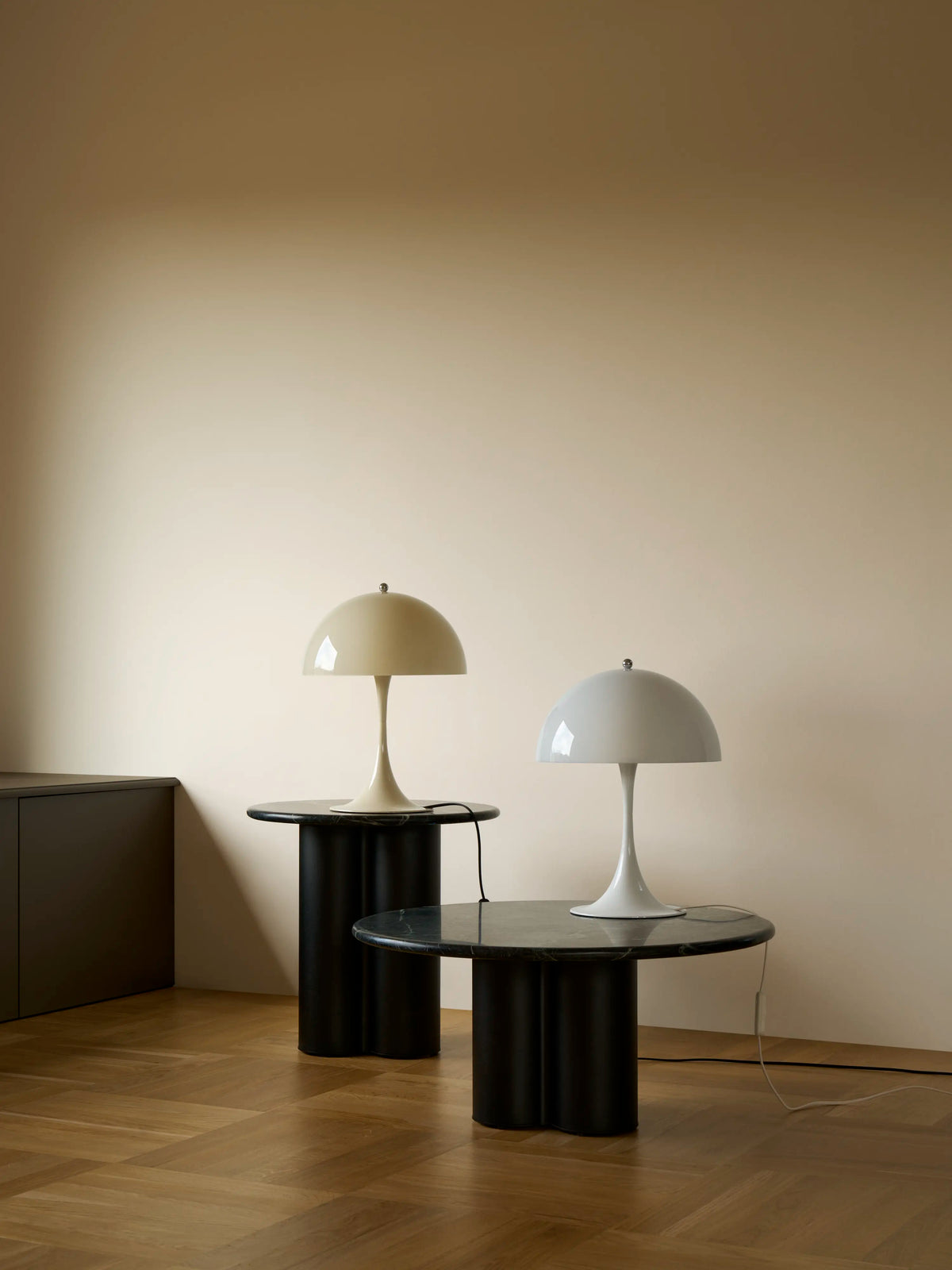 Louis Poulsen Panthella 320 Tischlampe – Ansicht 5