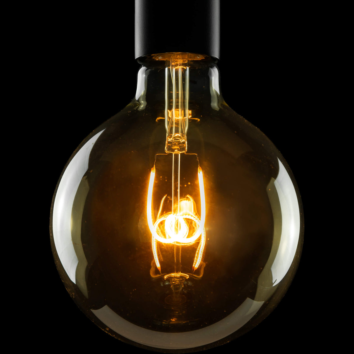 SEGULA LED Soft Globe 125 golden – E27, 3,2 W, 1.900 K, dimmbar – Produktansicht 1