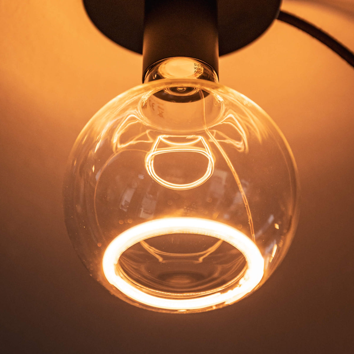 SEGULA LED Floating Globe 125 klar – E27, 4,5 W, 2.200 K, dimmbar – Produktansicht 3