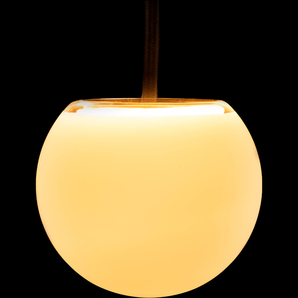 SEGULA LED Floating Globe 125 inside Ambient Dimming opal matt – E27, 5 W, 2.000 K–2.700 K, dimmbar – Produktansicht 1