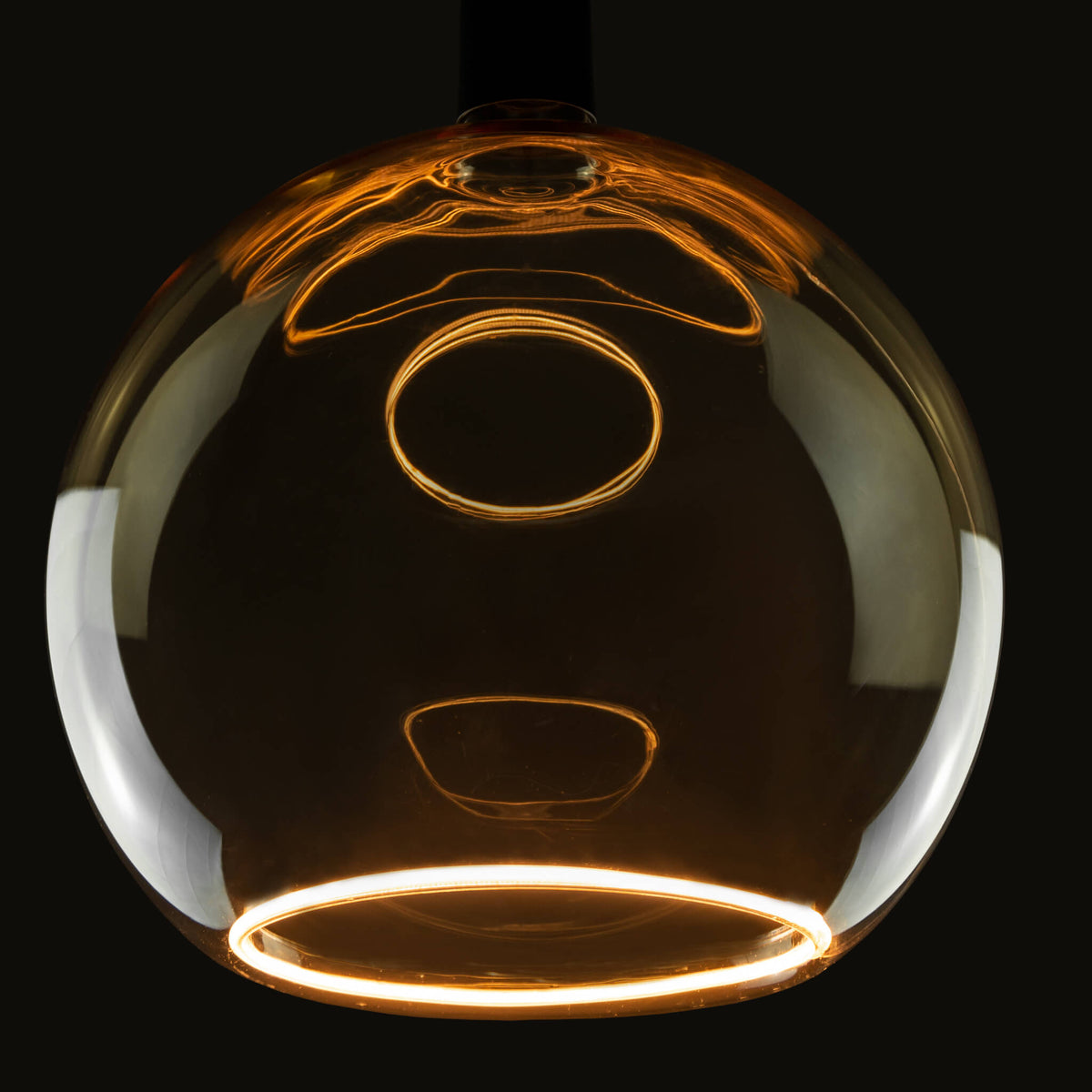 SEGULA LED Floating Globe 300 golden – E27, 5 W, 2.200 K, dimmbar – Produktansicht 2