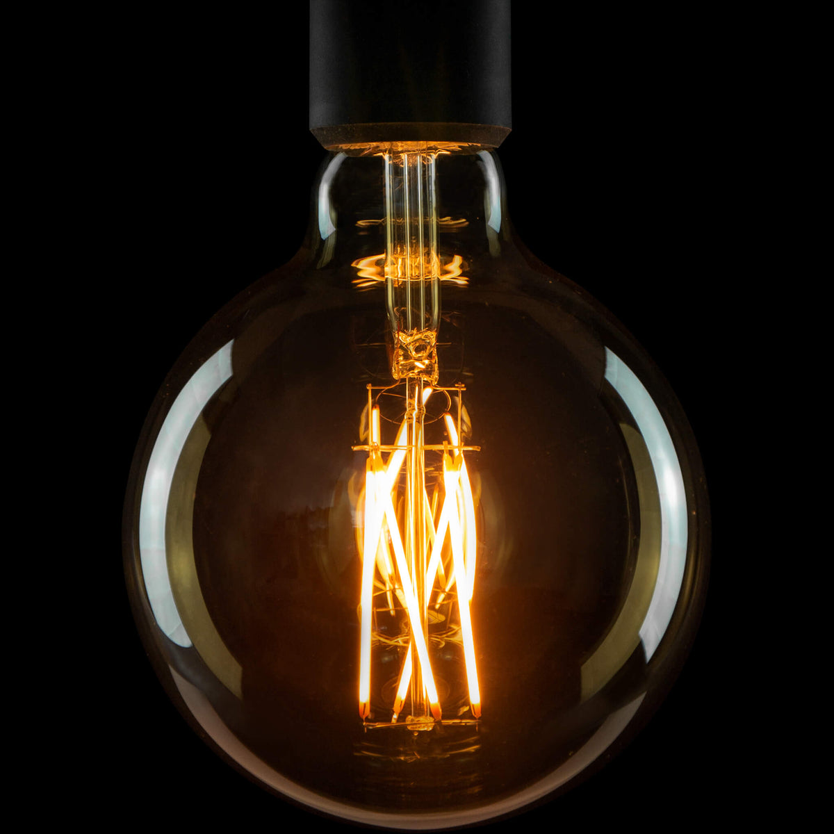 SEGULA LED Globe 125 golden – E27, 5 W, 1.900 K, dimmbar – Produktansicht 1