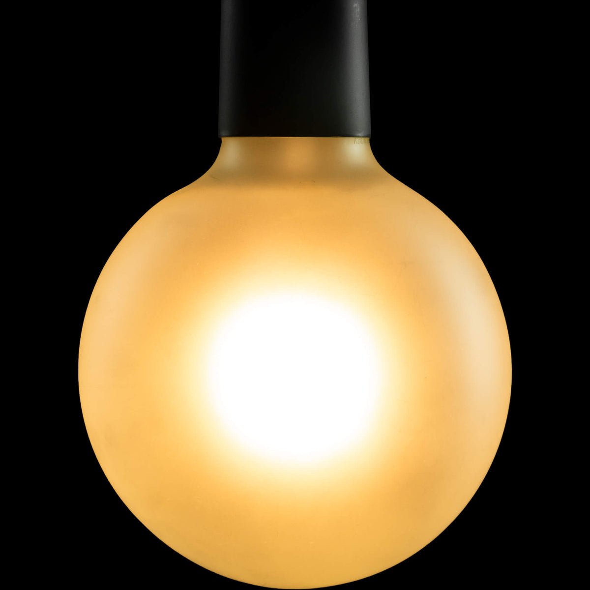 SEGULA LED Globe 125 Curved Ambient Dimming matt – E27, 6,2 W, 2.000 K–2.700 K, dimmbar – Produktansicht 1
