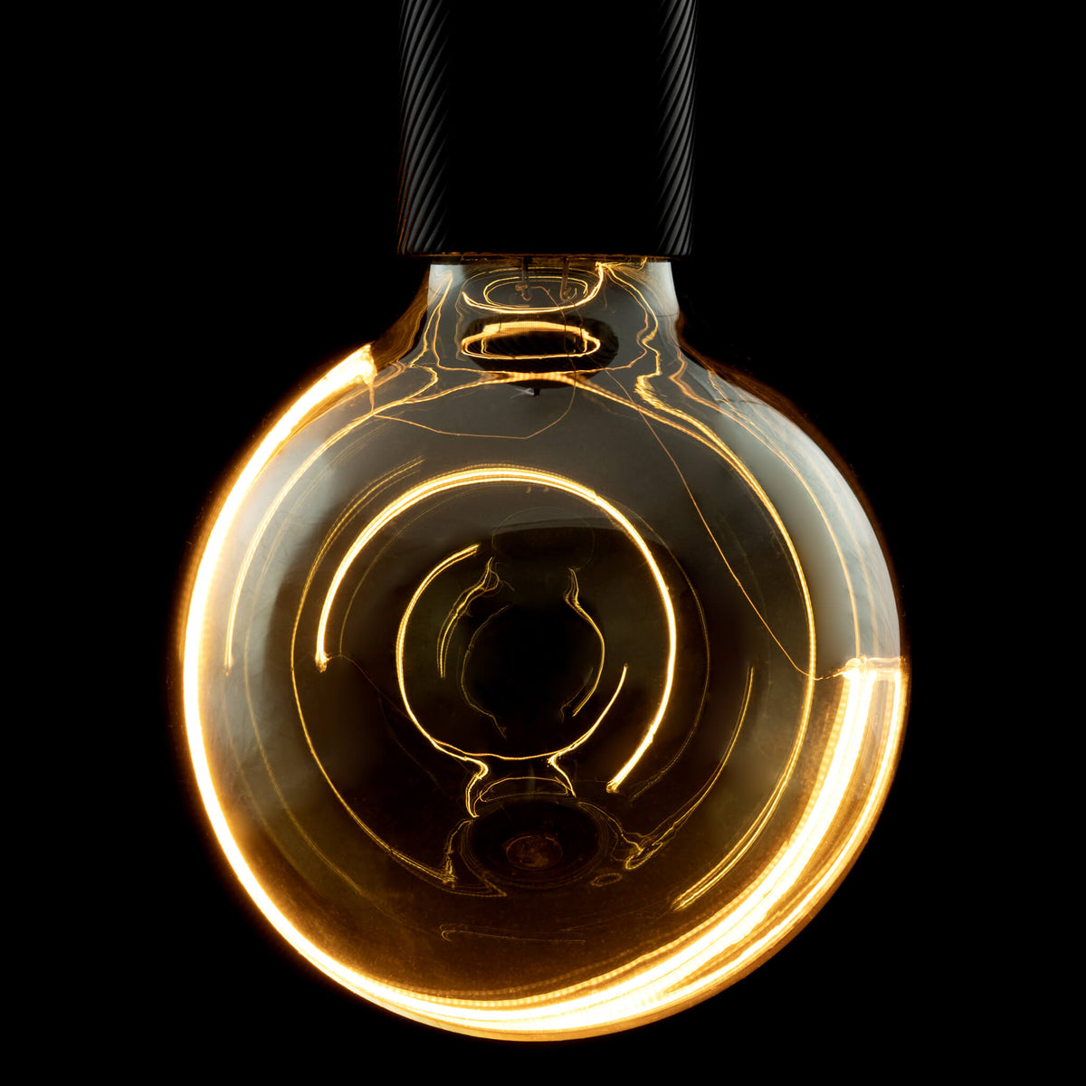 SEGULA LED Illusion Globe 125 crescent slanting smokey grau – E27, 6 W, 1.900 K, dimmbar – Produktansicht 1