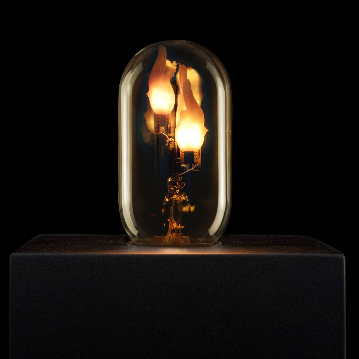SEGULA LED Radio Style big Fire Flame up smokey grau – E27, 0,6 W, 1.800 K – Produktansicht 1