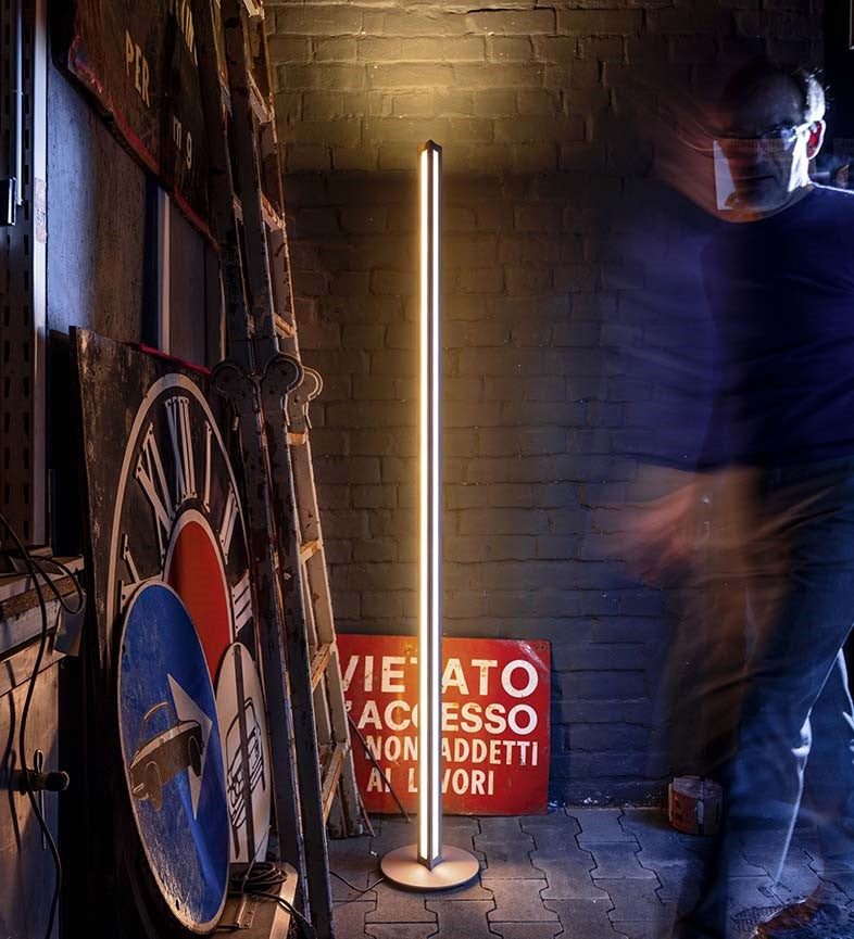 Foscarini Chiaroscura Stehleuchte – Ansicht 1