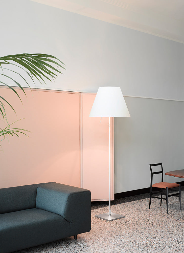 Luceplan Grande Costanza Stehleuchte – Ansicht 1