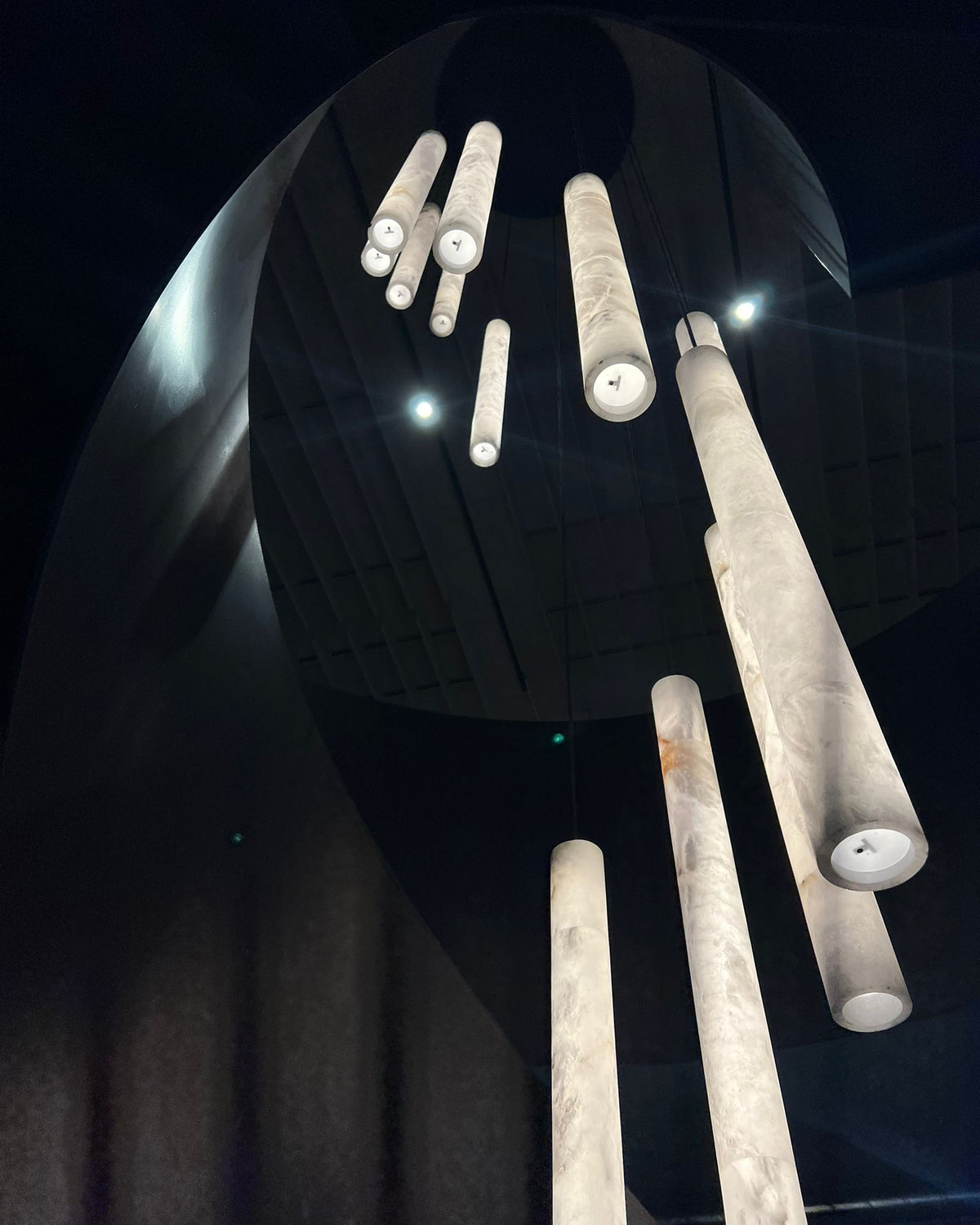 United Alabaster Tubular Bells Pendelleuchte – Ansicht 8