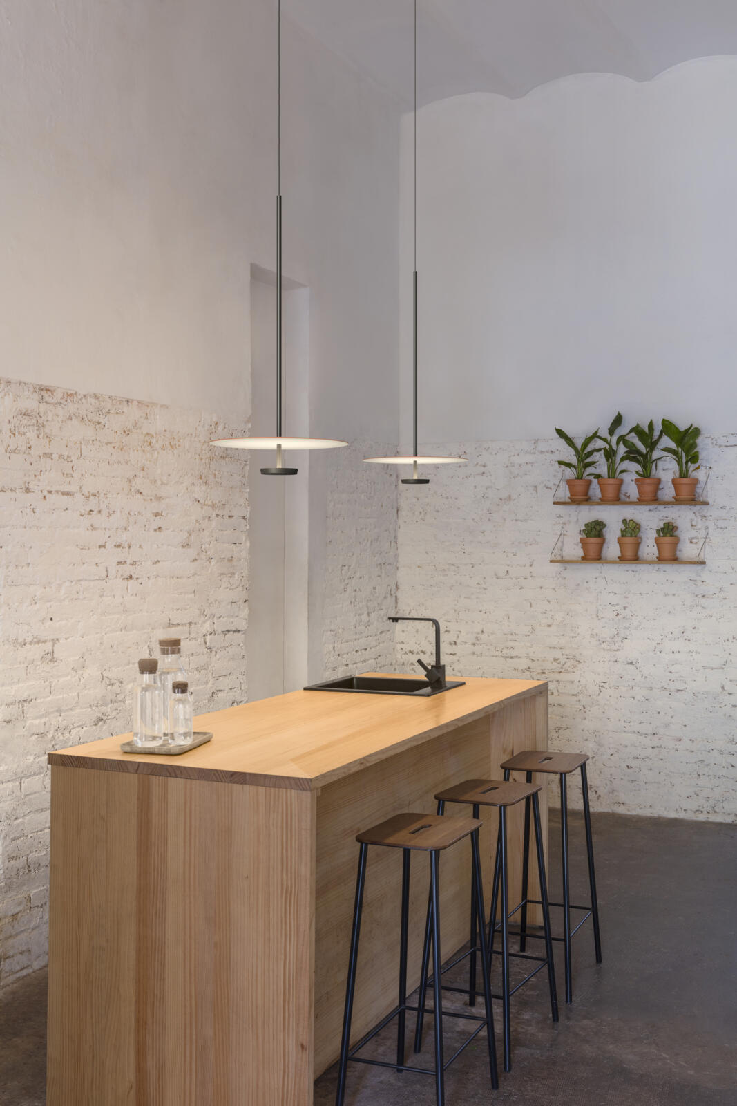 Flat 5935 Deckenleuchte – packshot · Oberfläche 37