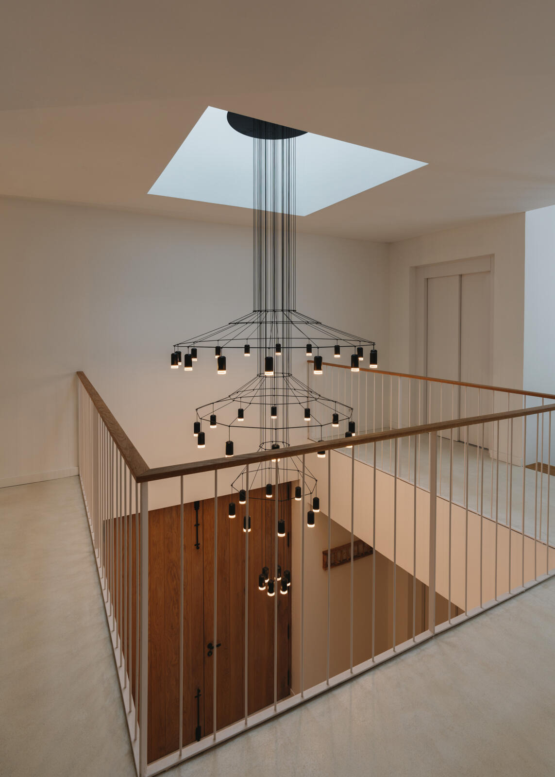 Wireflow Chandelier 0374 Pendelleuchte – packshot · Oberfläche 04
