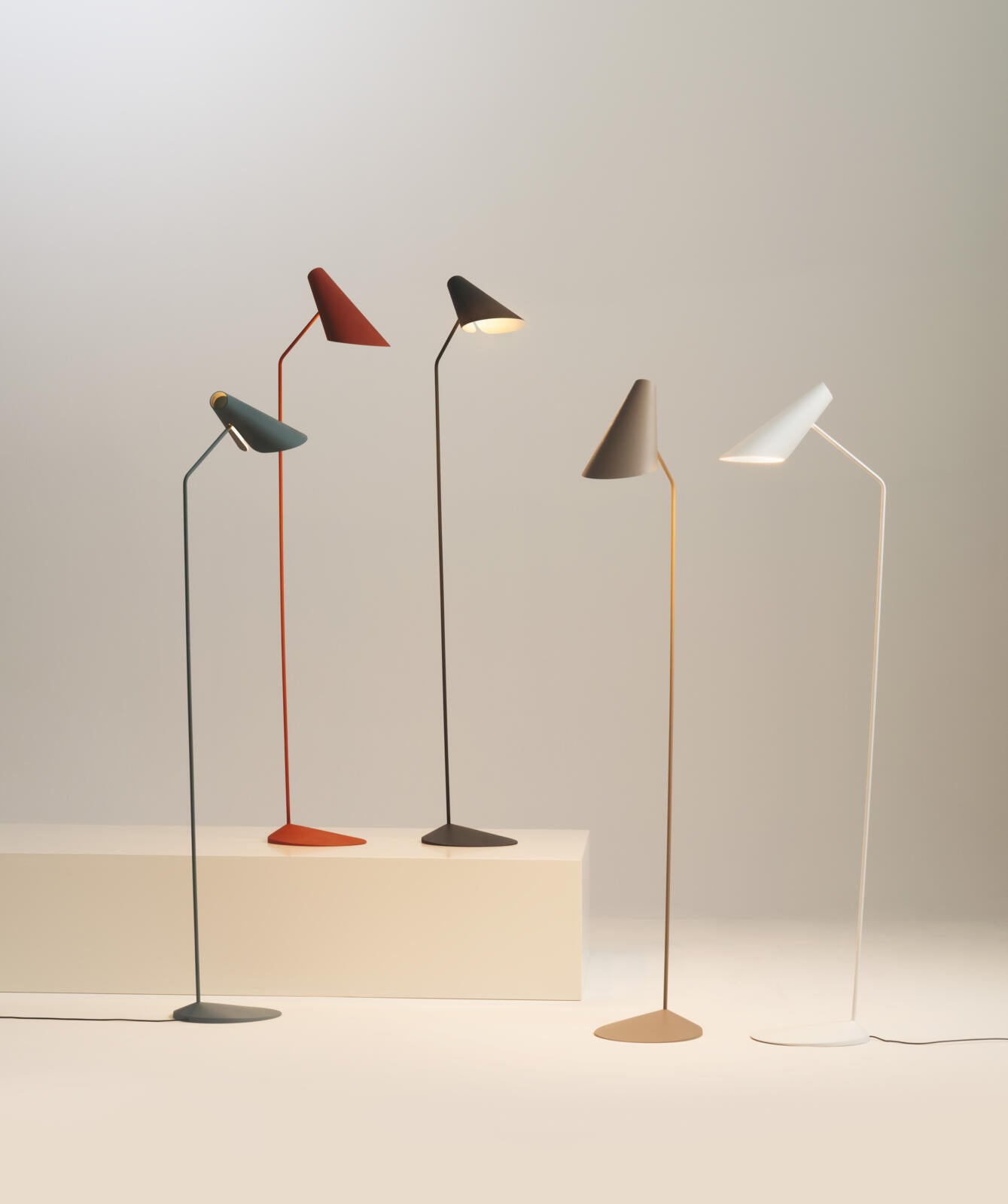 I.Cono 0712 Wandleuchte – packshot · Oberfläche 37