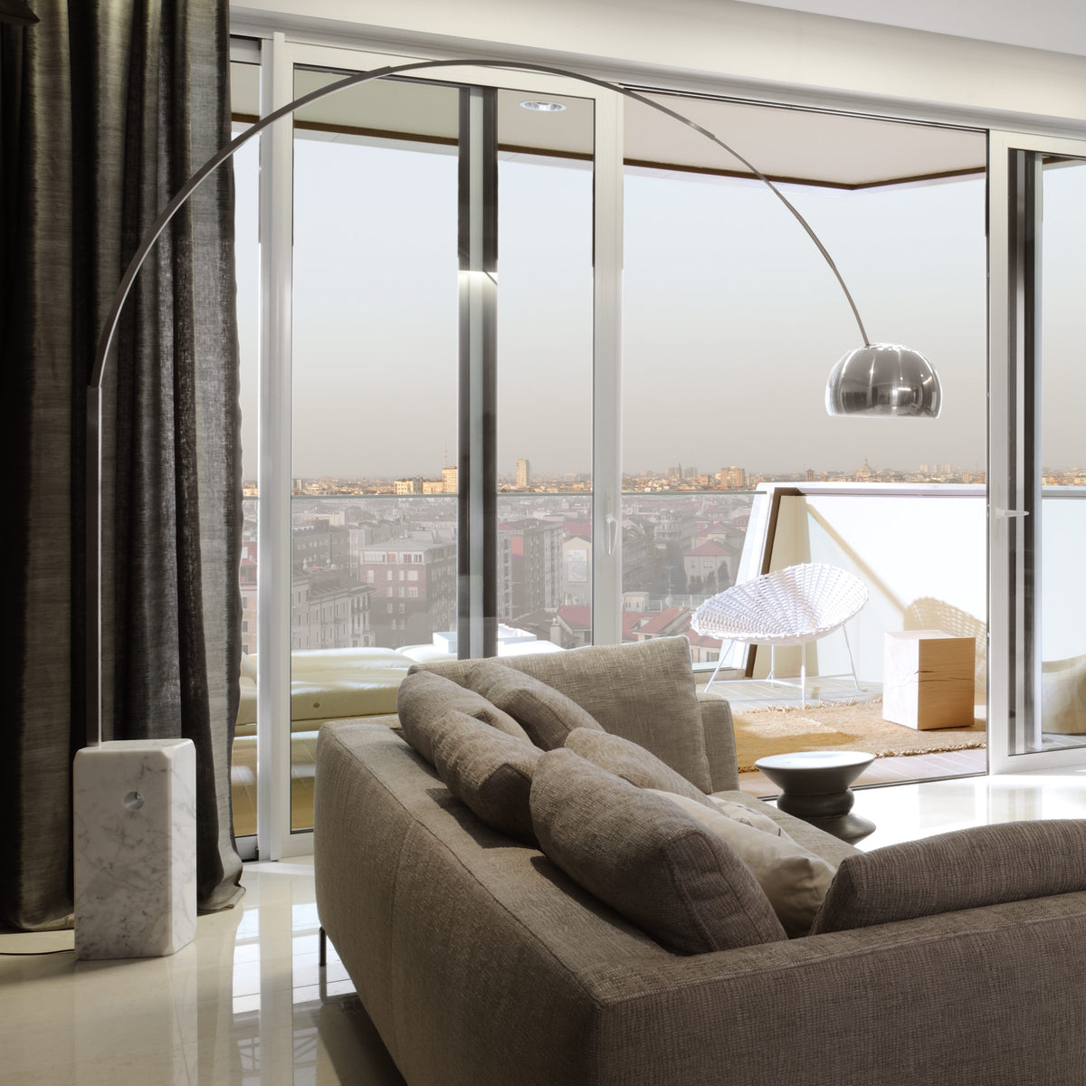 Flos Arco Stehleuchte – Ansicht 1