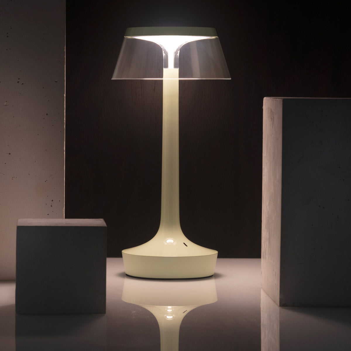 Flos Bon Jour Unplugged Akku-Tischleuchte