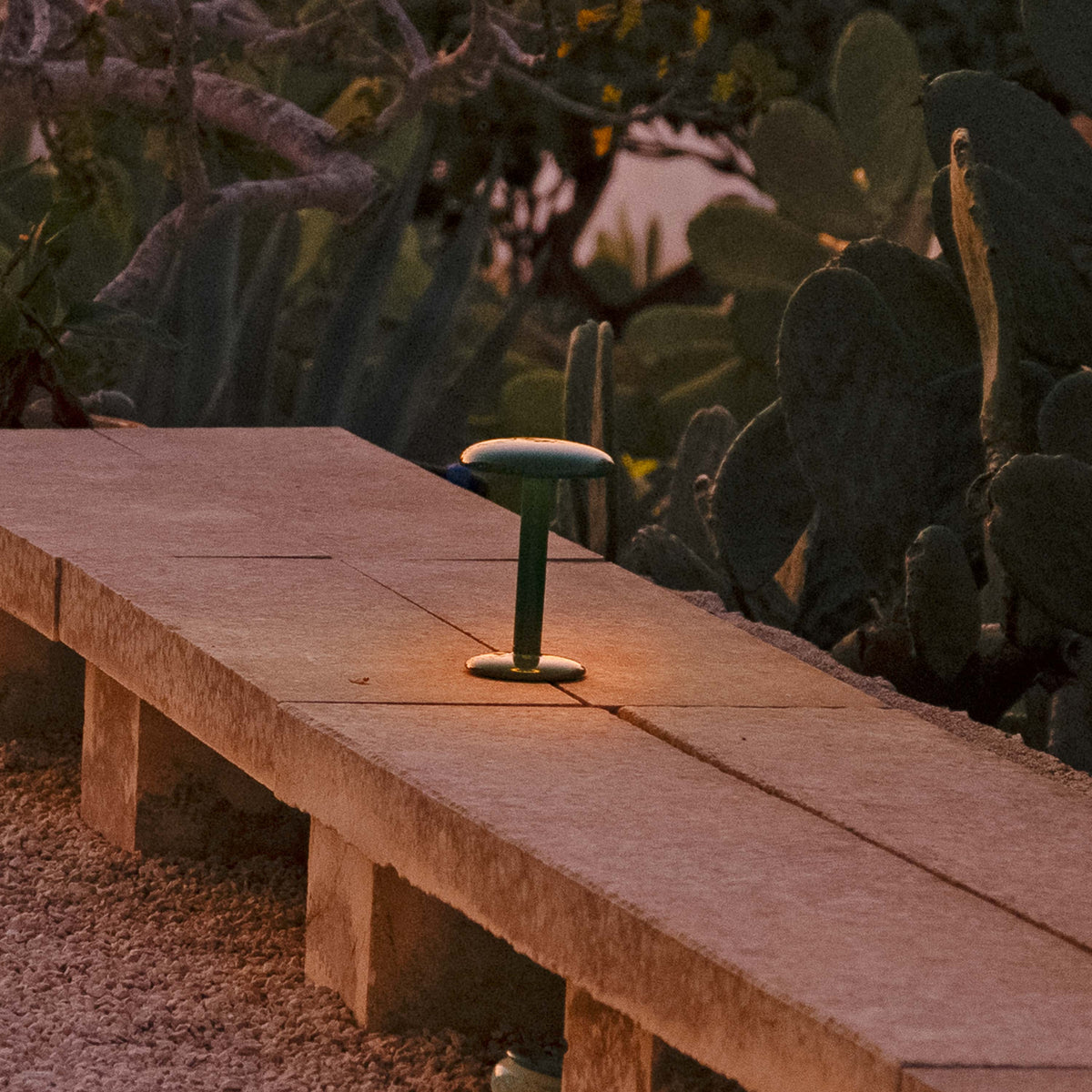 Flos Gustave Hospitality Tischleuchte – Ansicht 13