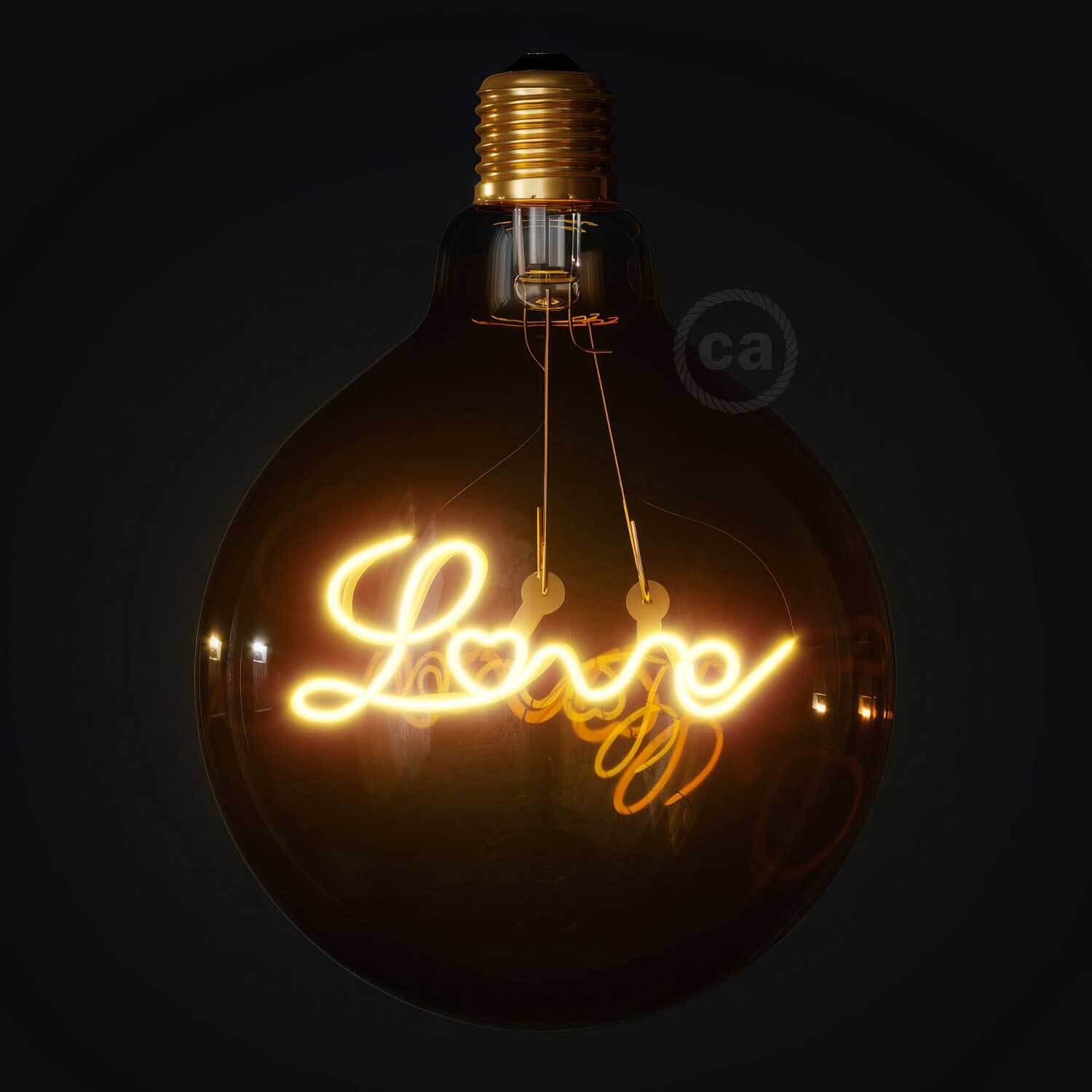 Goldene LED-Glühbirne für Hängeleuchte Globo G125 mit einzelnem „Love“-Filament, 4,5W 250Lm E27 1800K dimmbar – Produktansicht 1