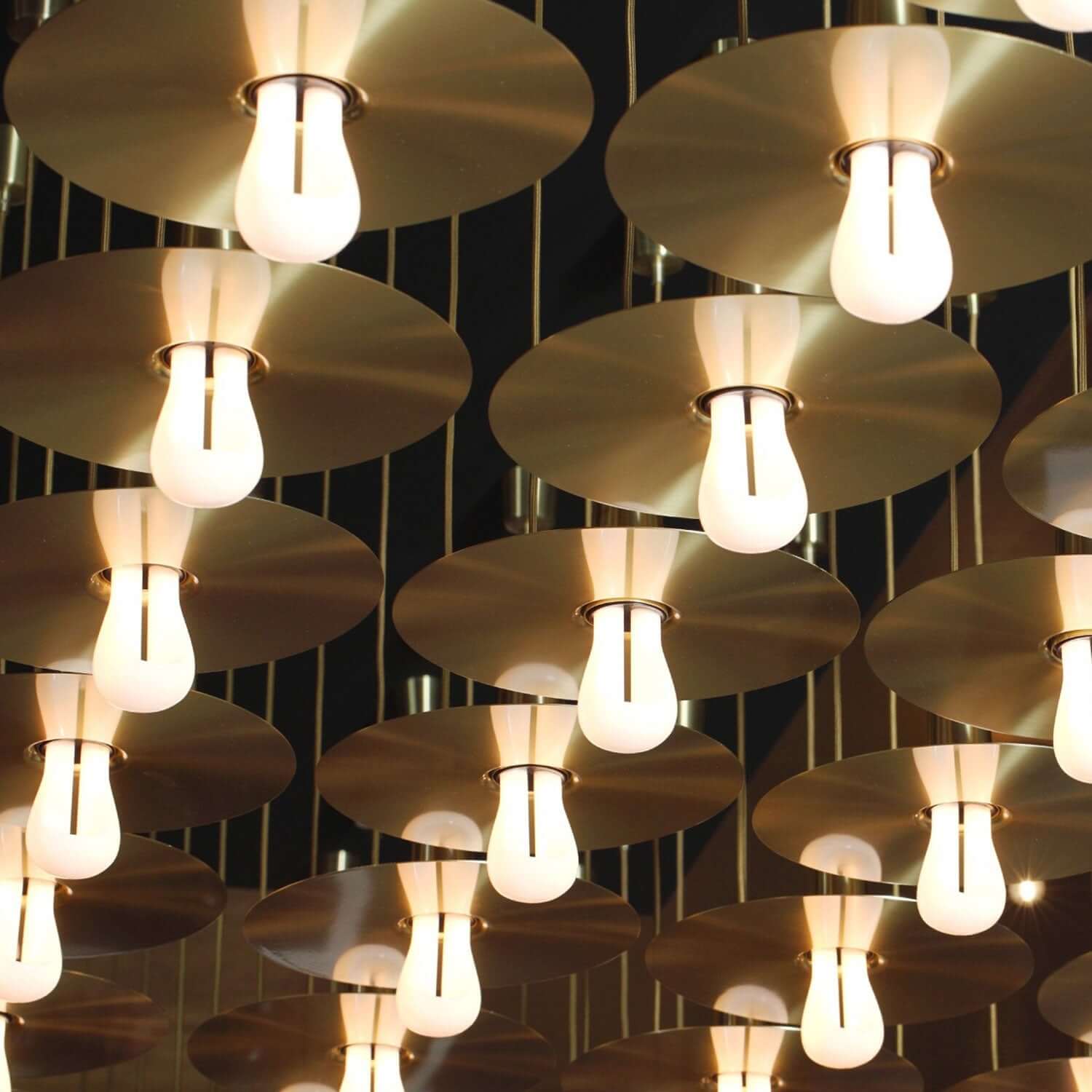 LED-Lampe Plumen 002 – Produktansicht 2