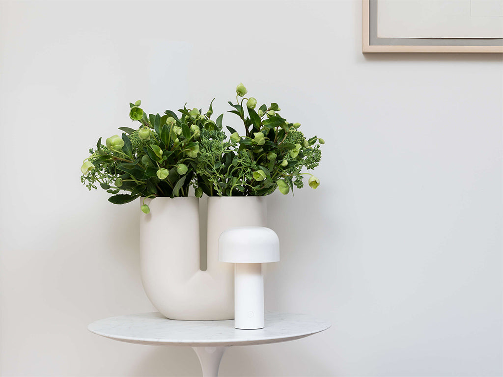 Flos Bellhop Unplugged Akku-Tischleuchte – Ansicht 6