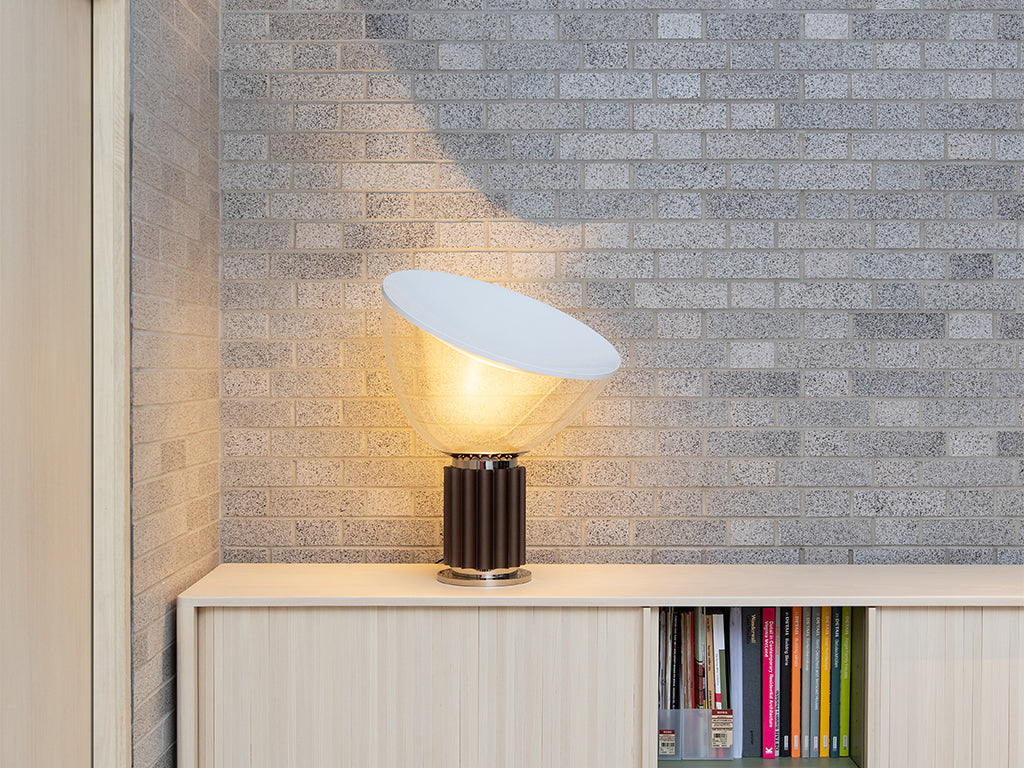 Flos Taccia Small Tischleuchte – Ansicht 2