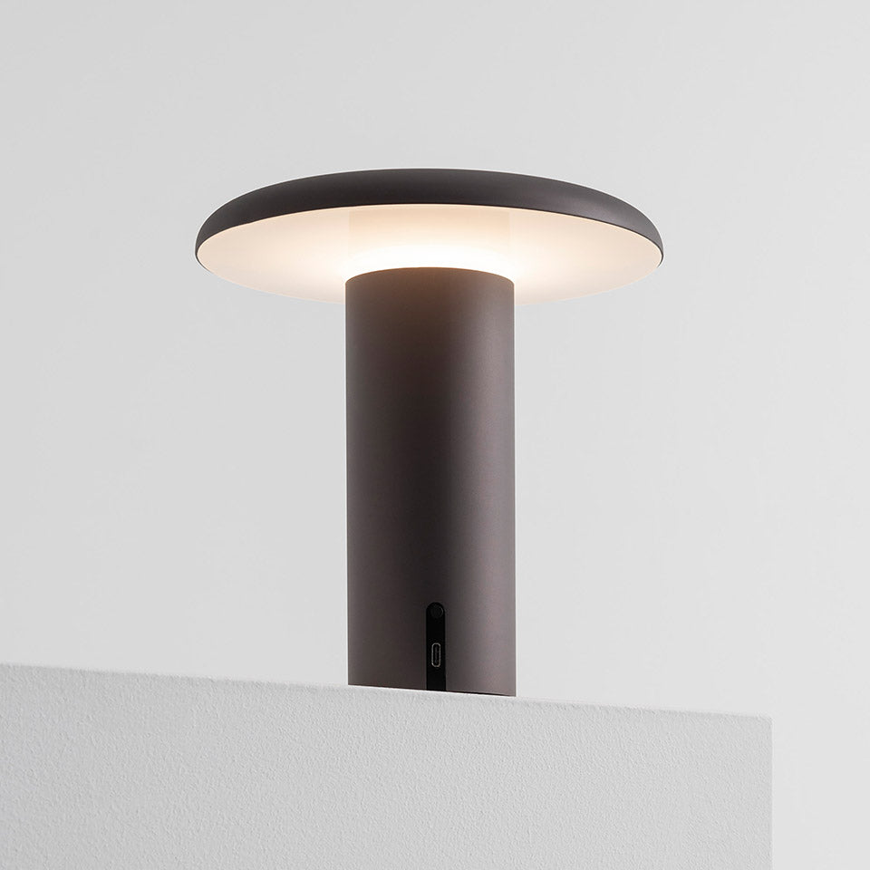 Artemide Takku Tischleuchte – Grau