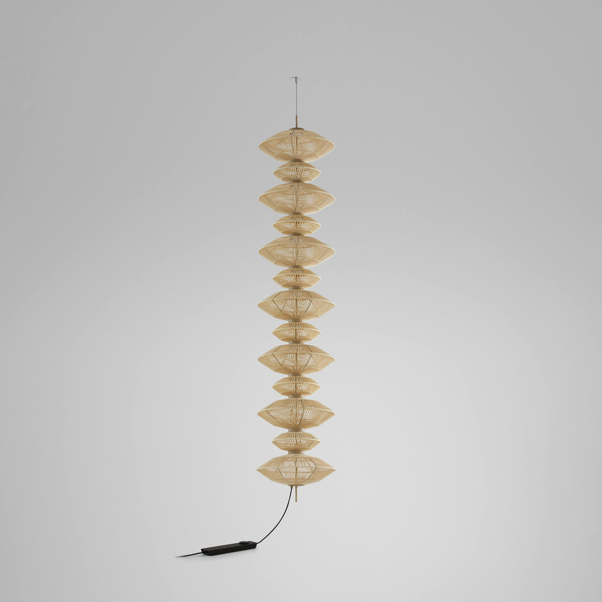 Bover Yuyun C (Combined Shades) Pendelleuchte – Yuyun S/13C/I – Beige satiniert, Beige Faden (mit Fußdimmer am Kabel)