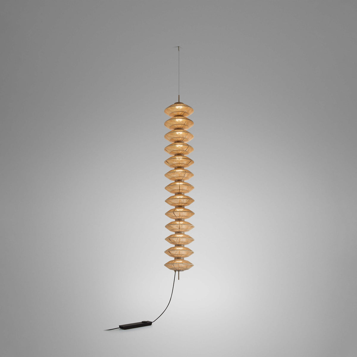 Bover Yuyun S (Small Shades) Pendelleuchte – Yuyun S/13S/I – Beige satiniert, Beige Faden (mit Fußdimmer am Kabel)