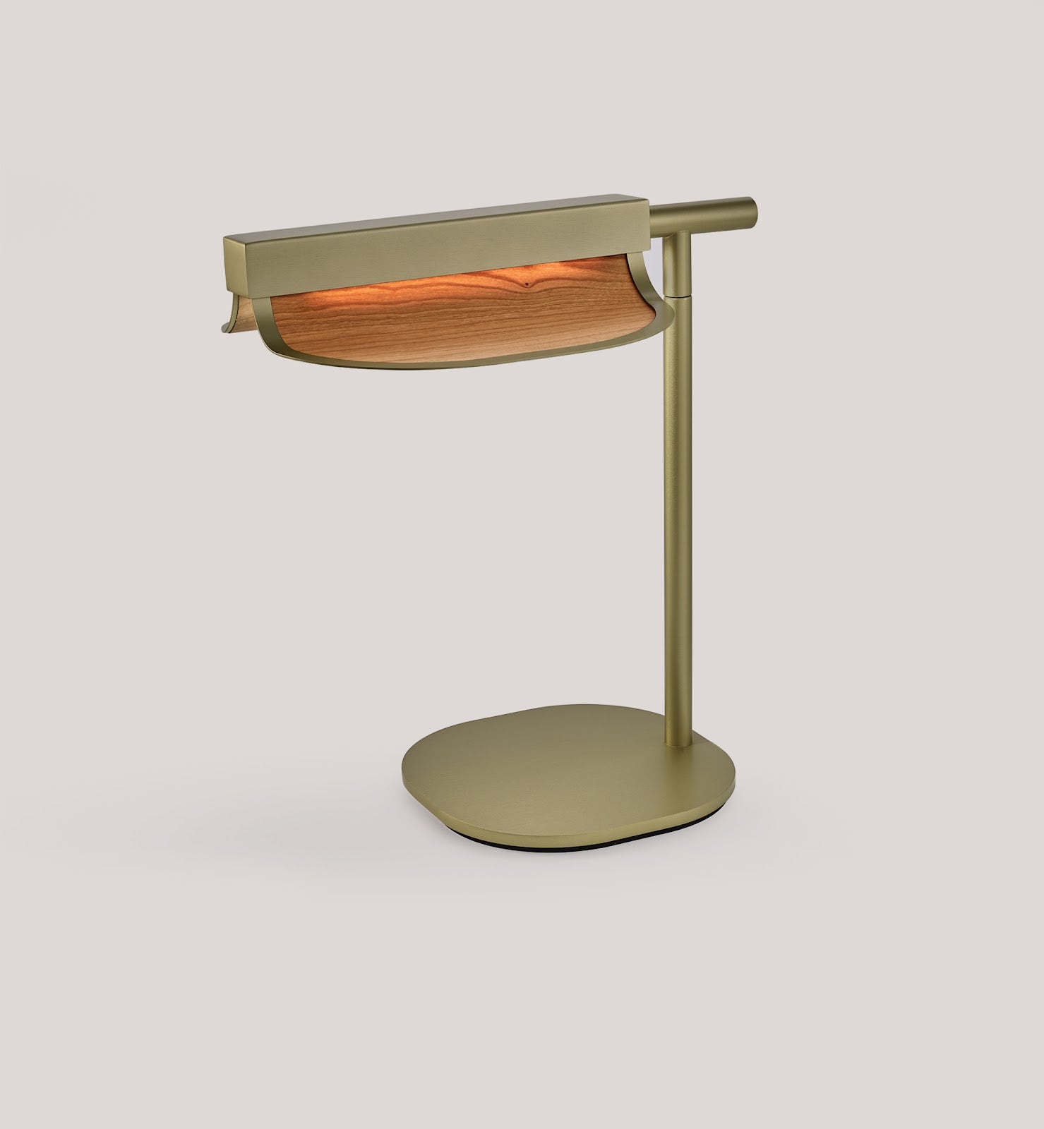 LZF Omma Tischleuchte – Furnier Kirsche natur, Gold