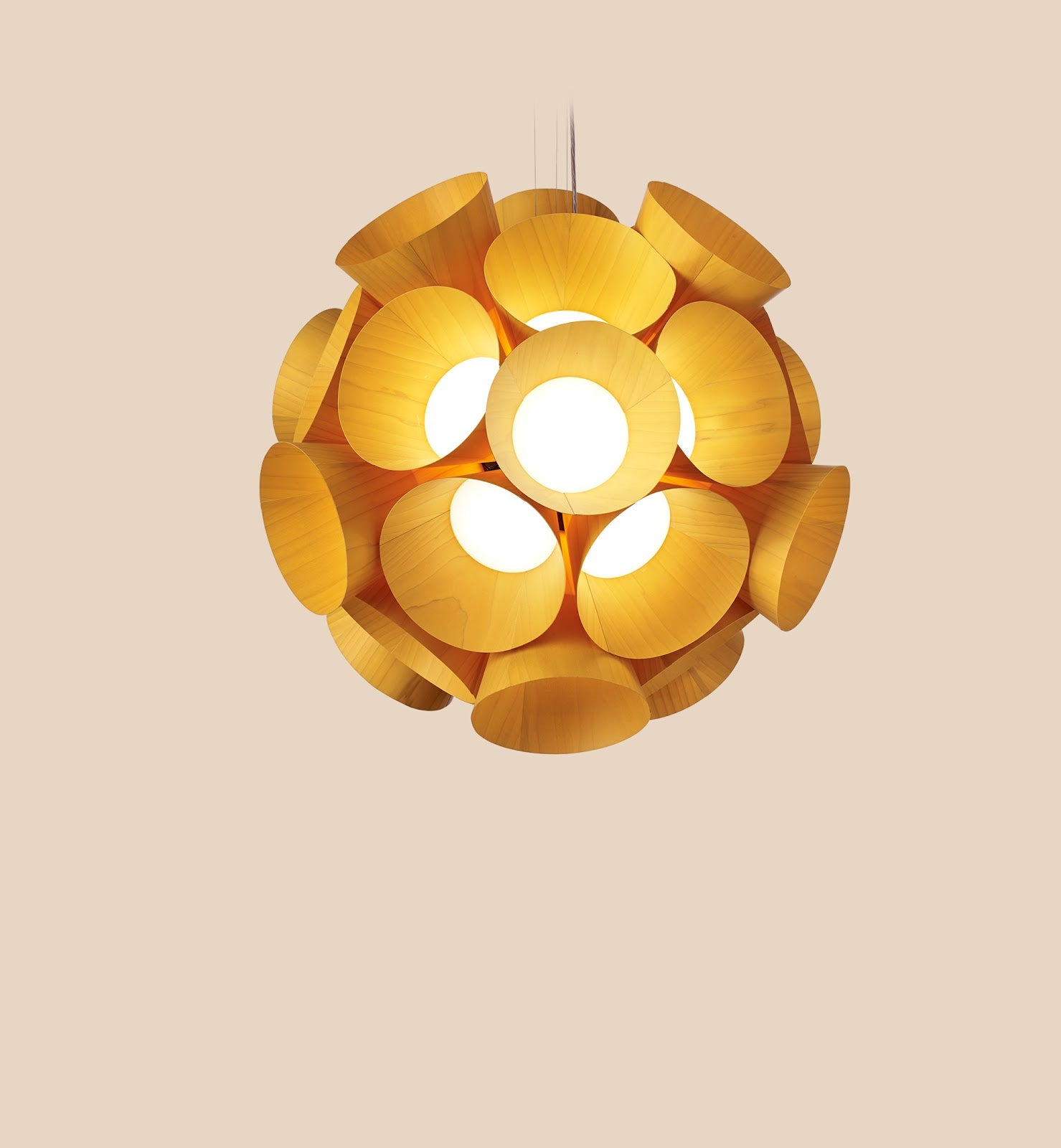 LZF Dandelion Pendelleuchte – Furnier Gelb