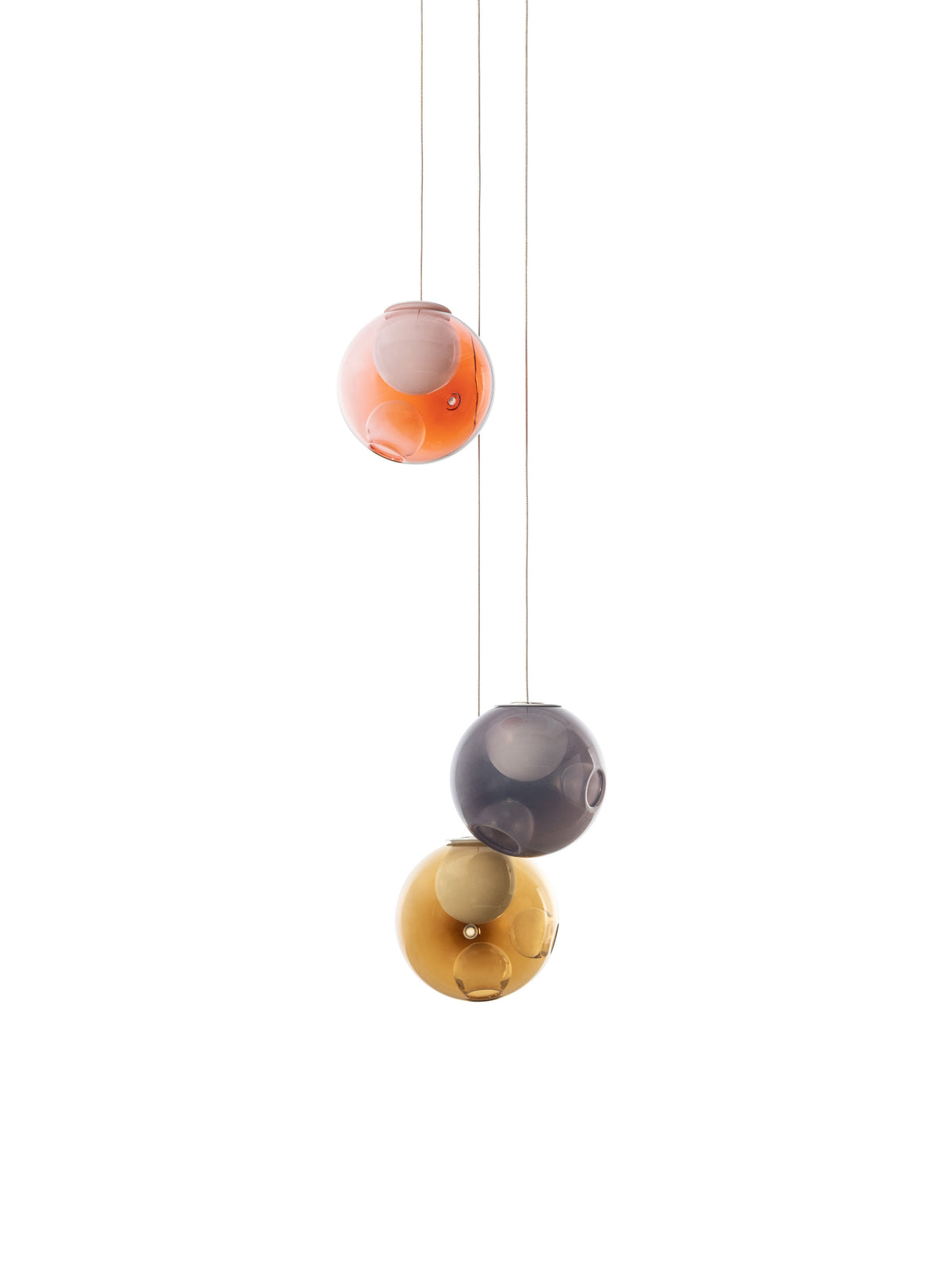 Bocci 28 Random Pendelleuchte – 28.3 – 3 Pendel, Ø152 mm Baldachin rund, farbig, 2700 K