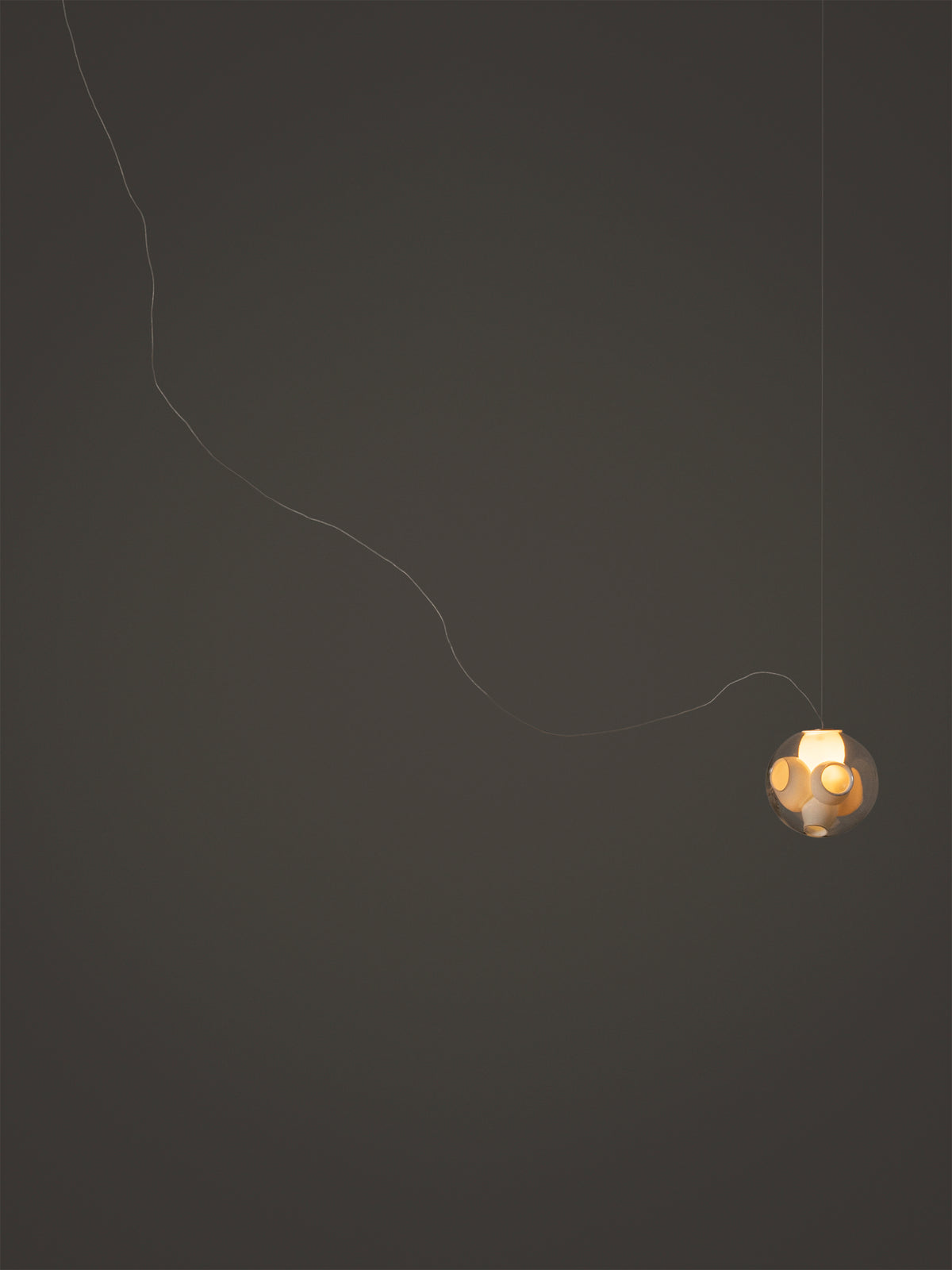 Bocci 38V Sculptural Cable Pendelleuchte – Ansicht 3