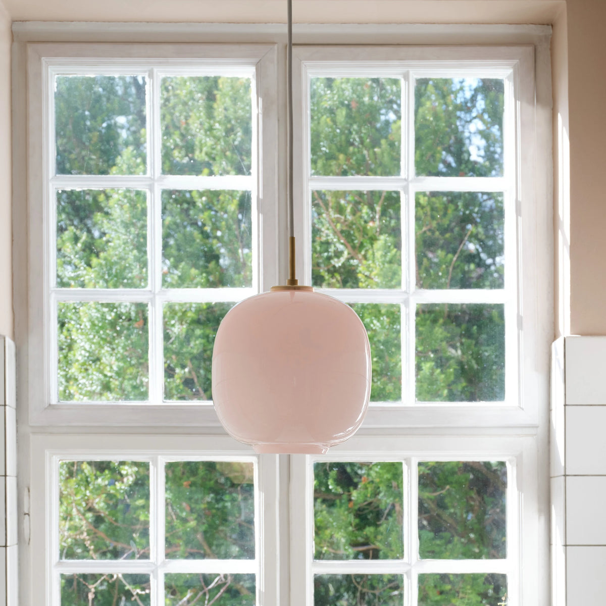 Louis Poulsen VL 45 Radiohus Pale Rose Pendelleuchte – Ansicht 3
