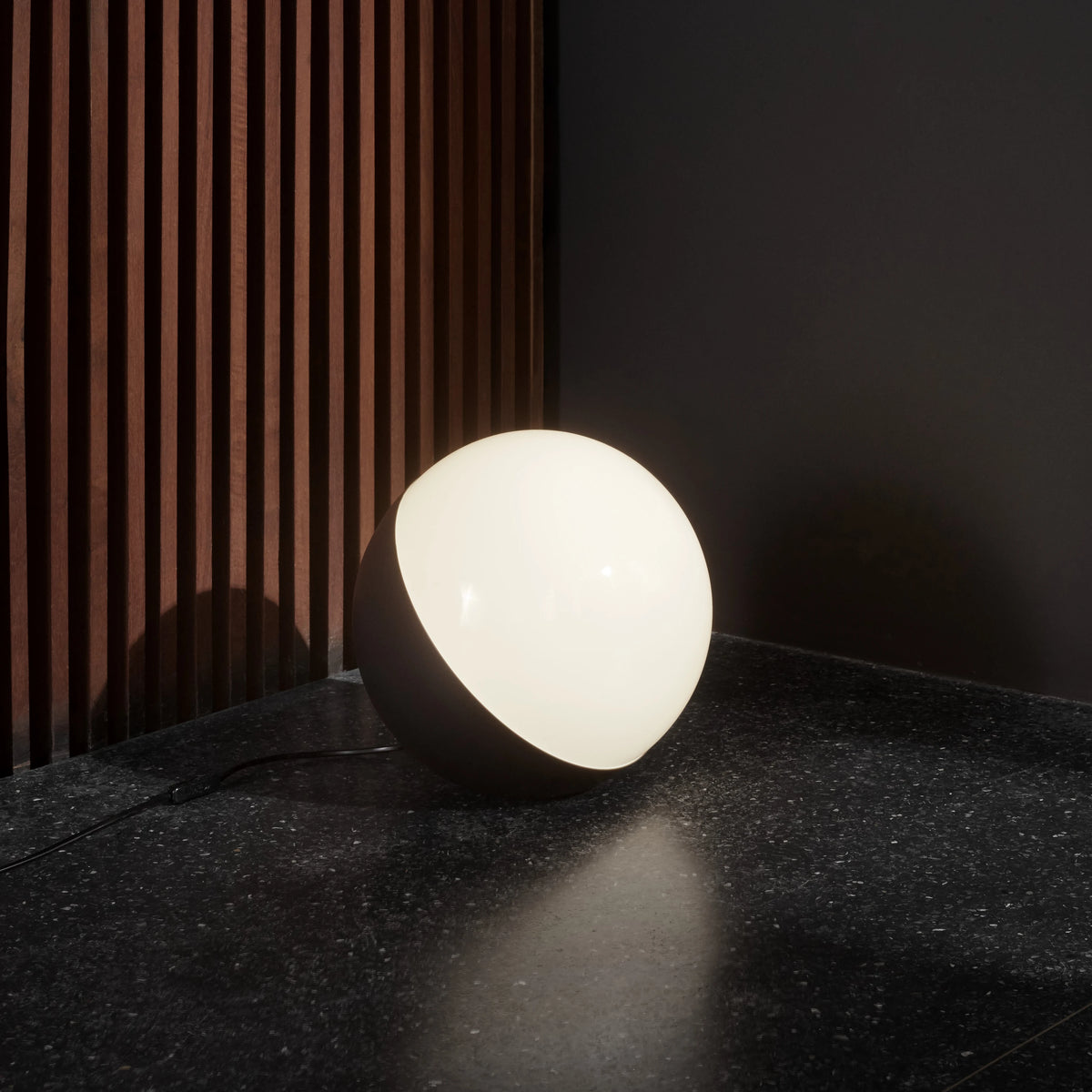 Louis Poulsen VL Studio Tisch-/Stehleuchte – Ansicht 10