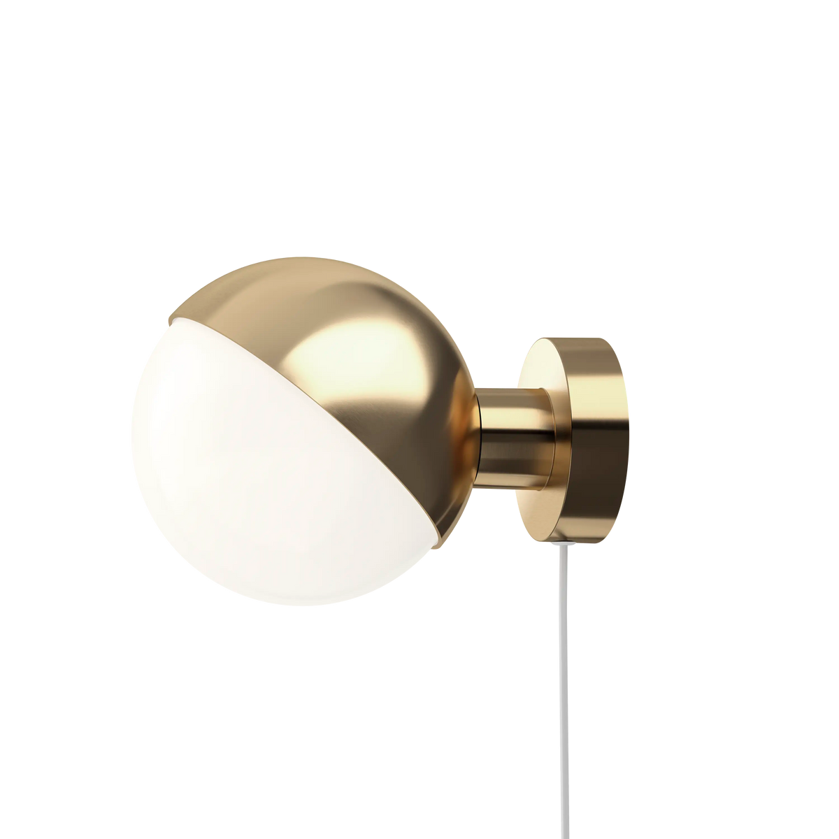 Louis Poulsen VL Studio Wandleuchte – Untreated brass, mit Kabel · mit Schalter