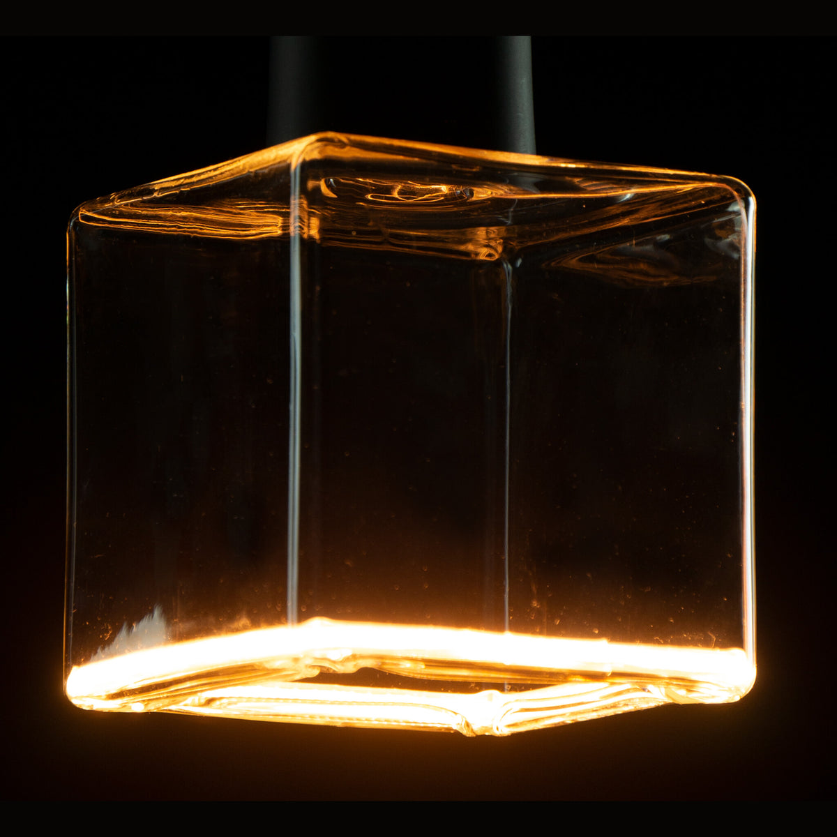 SEGULA LED Floating Cube klar – E27, 4,5 W, 2.200 K, dimmbar – Produktansicht 1