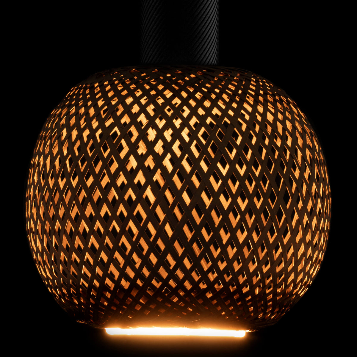 SEGULA LED Floating Bamboo Globe 180 bronze – E27, 5 W, 2.200 K, dimmbar – Produktansicht 1