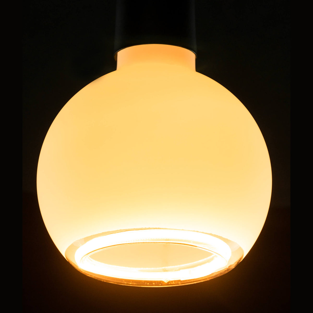 SEGULA LED Floating Globe 125 Ambient Dimming matt – E27, 5 W, 2.000 K–2.700 K, dimmbar – Produktansicht 2