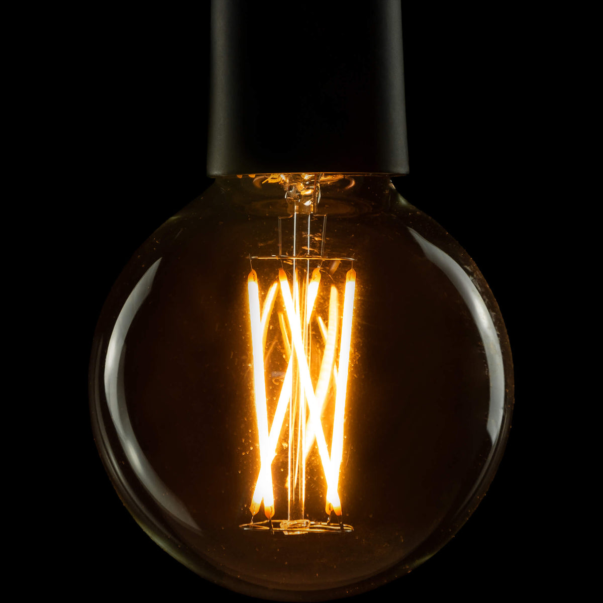 SEGULA LED Globe 95 scherbensicher klar – E27, 5 W, 2.200 K, dimmbar – Produktansicht 1
