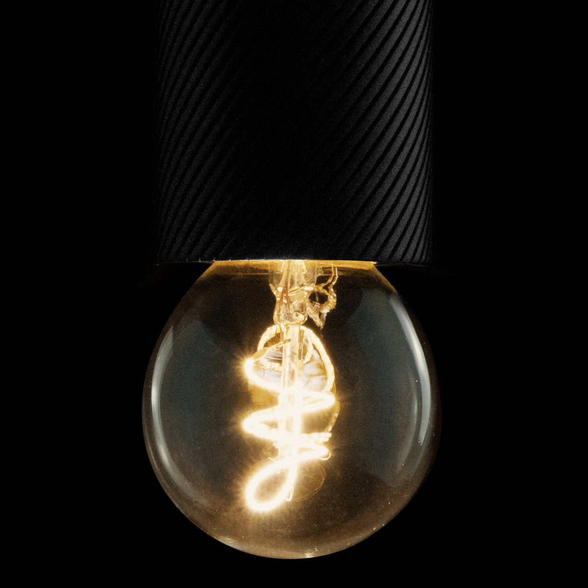 SEGULA LED Golfball Elegant klar – E27, 3 W, 2.200 K, dimmbar – Produktansicht 1