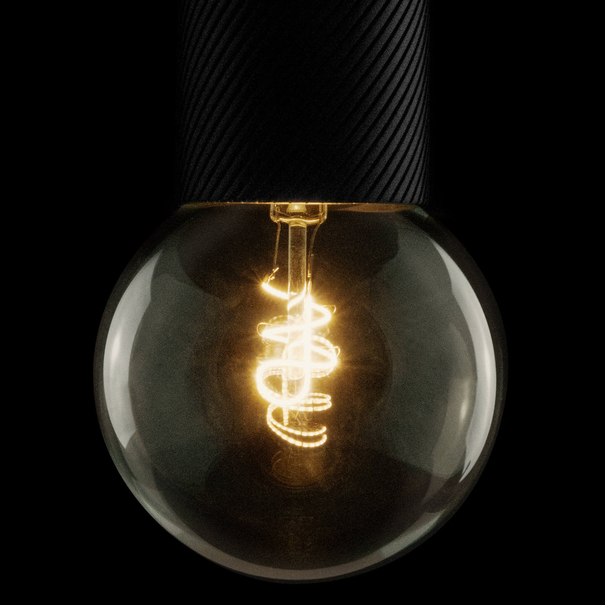 SEGULA LED Globe 80 Elegant klar – E27, 3 W, 2.200 K, dimmbar – Produktansicht 1