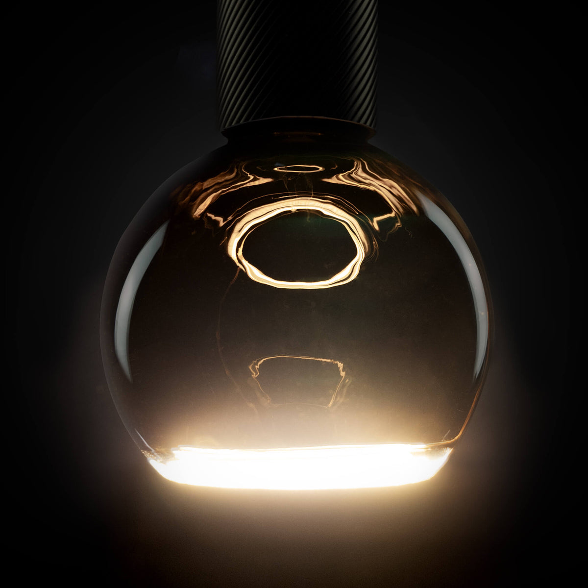 SEGULA LED Floating Billard Globe 125 schwarz – E27, 4 W, 2.200 K, dimmbar – Produktansicht 1