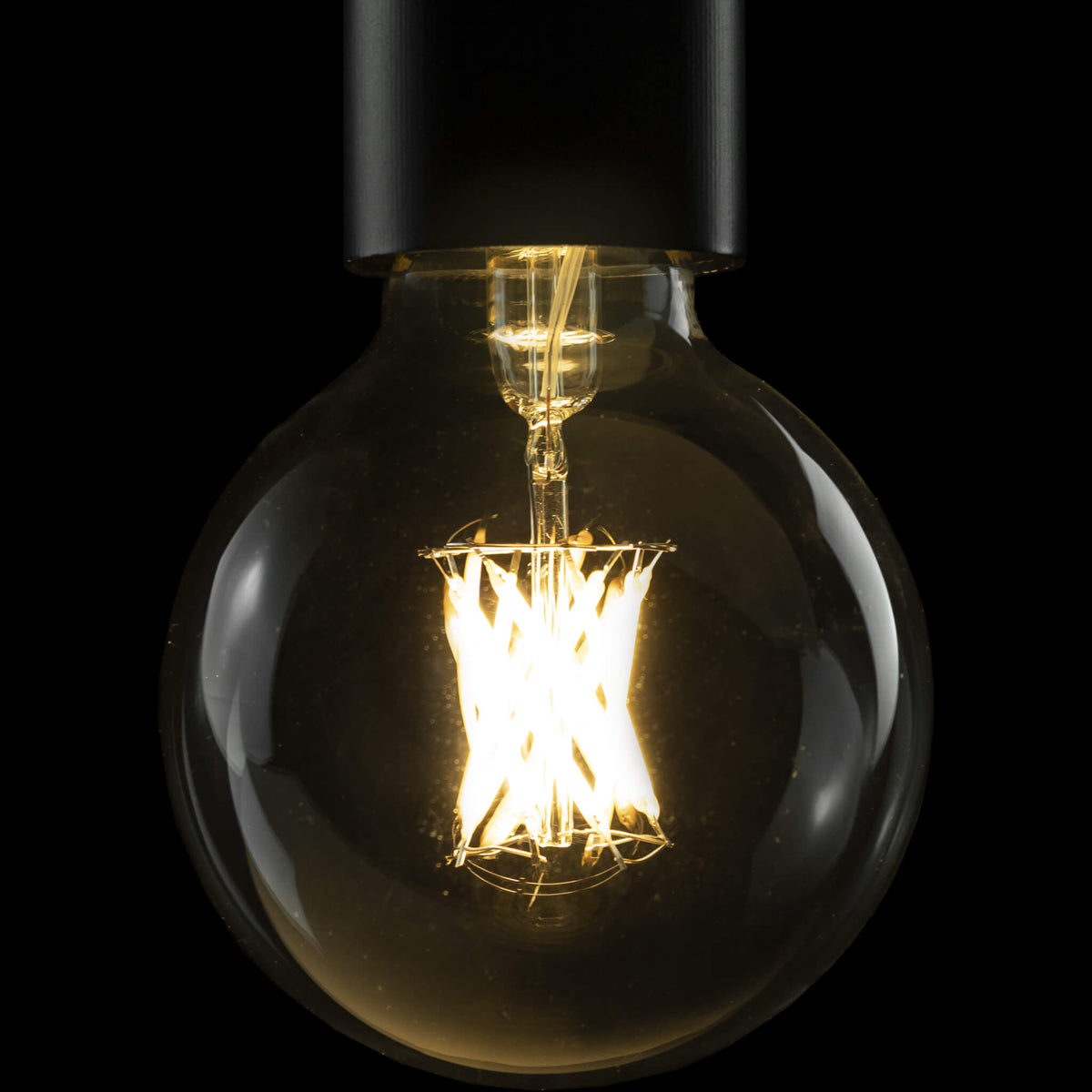 SEGULA LED Globe 80 klar – E27, 6,5 W, 2.700 K, dimmbar – Produktansicht 1