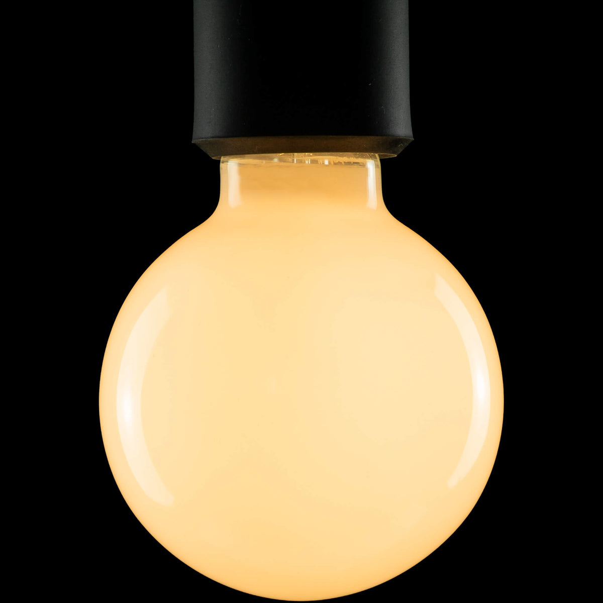 SEGULA LED Globe 80 opal – E27, 3,2 W, 2.700 K, dimmbar – Produktansicht 1