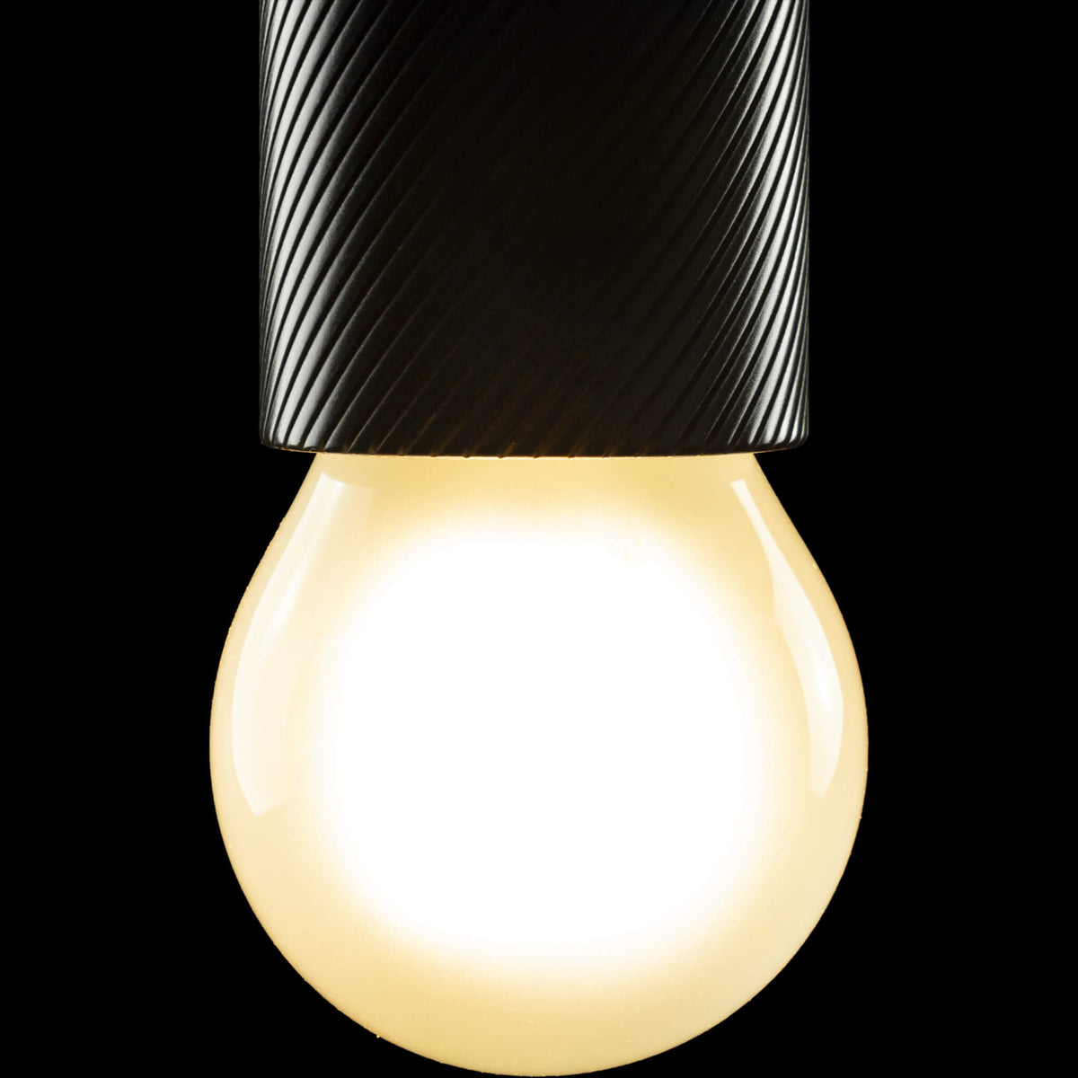 SEGULA LED Glühlampe scherbensicher 24V Ambient Dimming matt – E27, 6 W, 2.000 K–2.700 K, dimmbar – Produktansicht 1