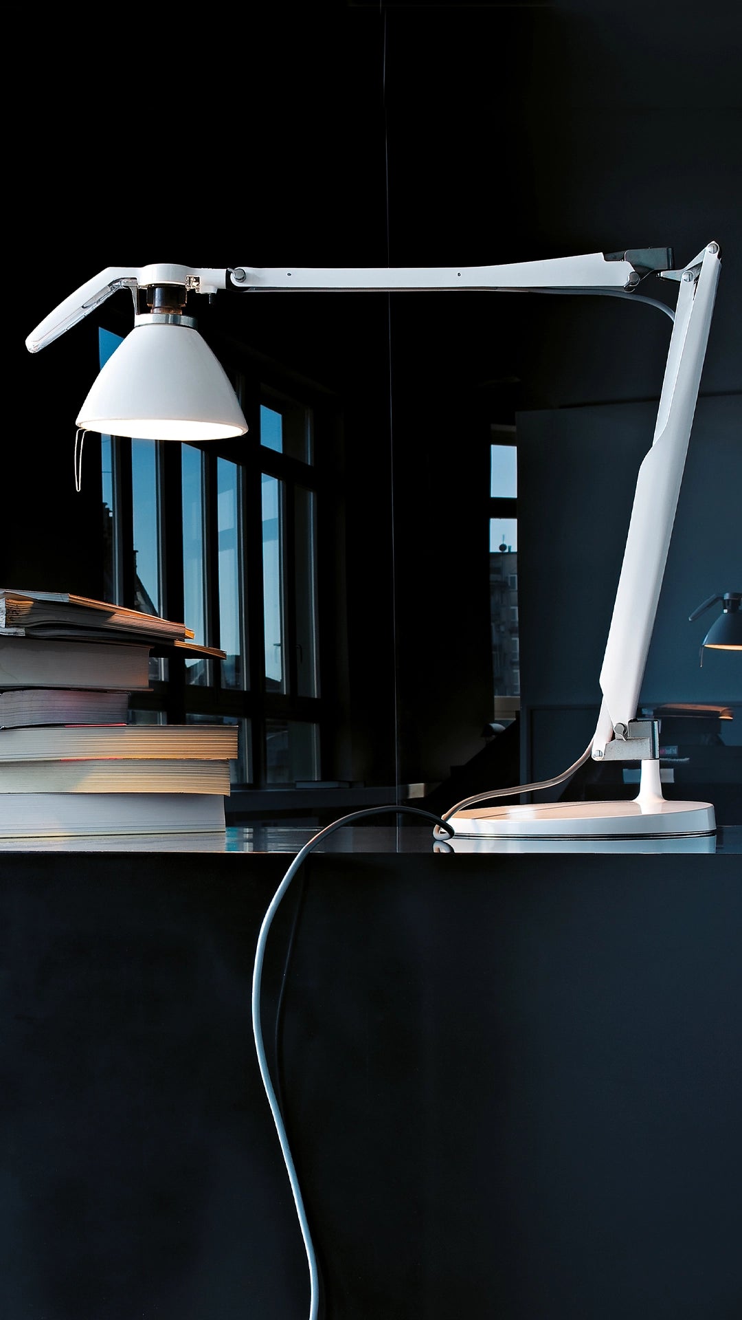 Luceplan Fortebraccio Tischleuchte – Ansicht 1