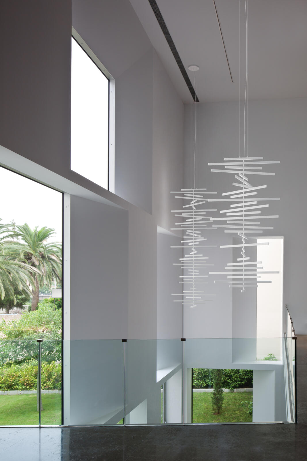 Rhythm Vertical 2143 Pendelleuchte – packshot · Oberfläche 58