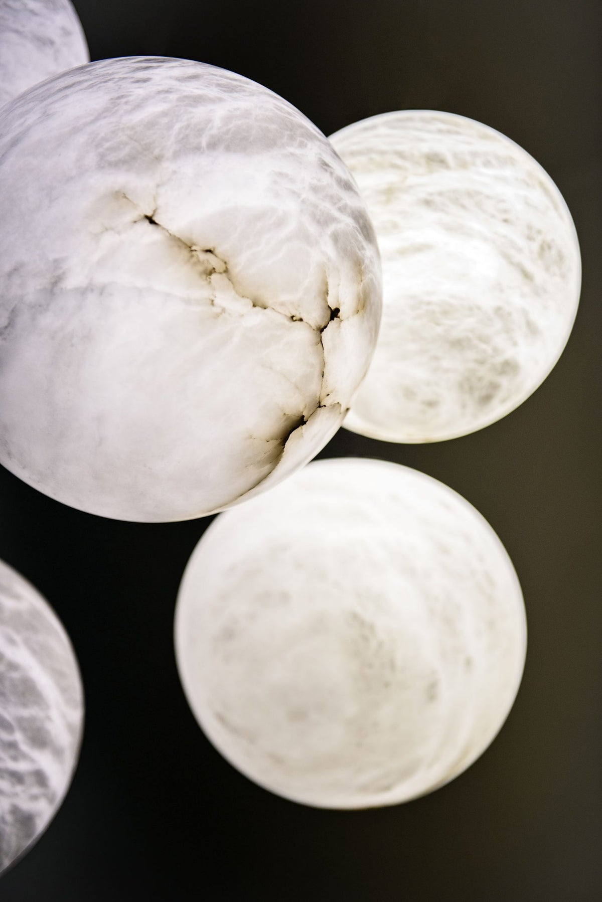 United Alabaster Moon Pendelleuchte – Ansicht 4
